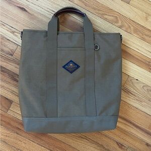 Faherty Backpack

Latitude Convertible Tote Backpack